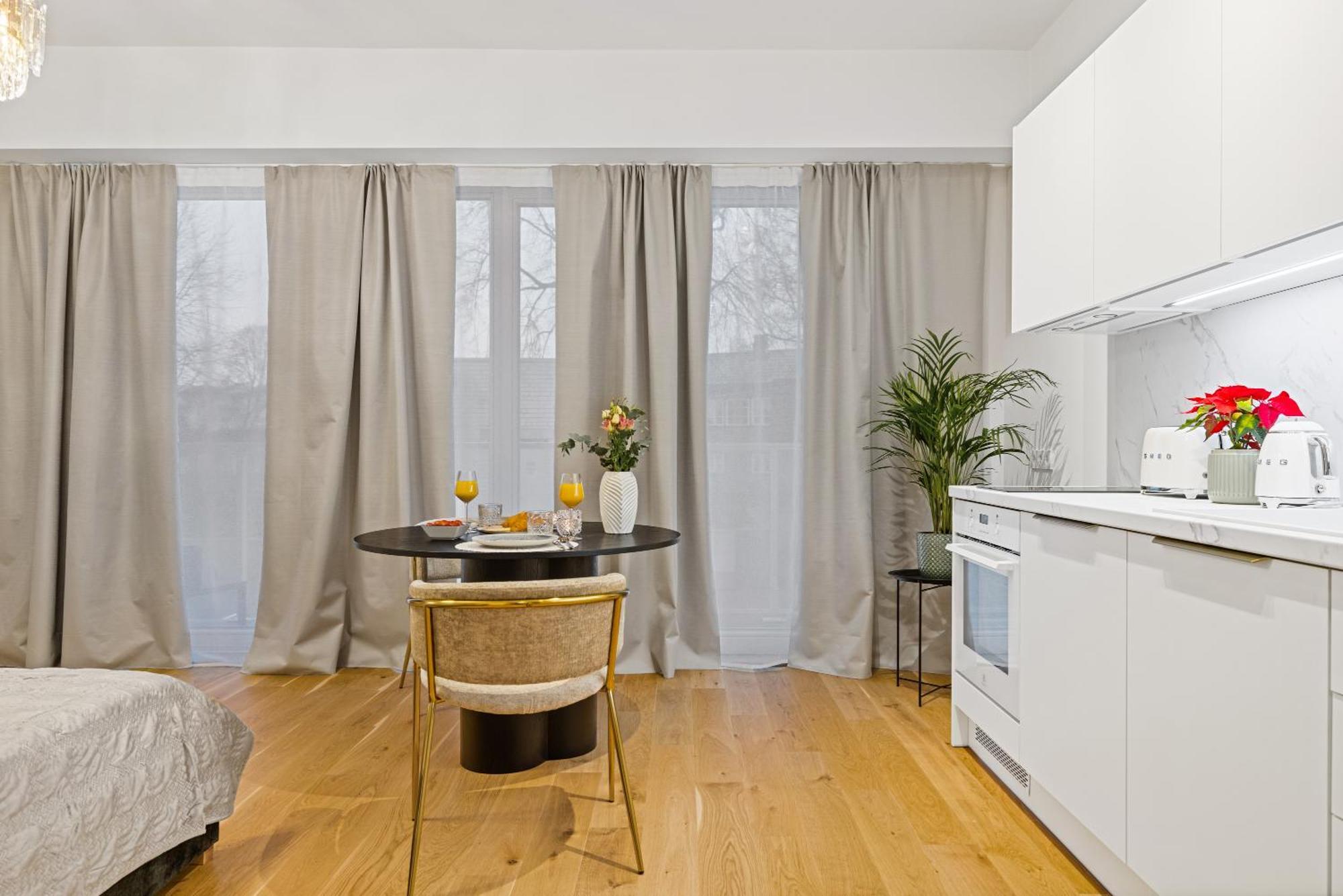 Tempus Te Aparts With Balcony Apartment *