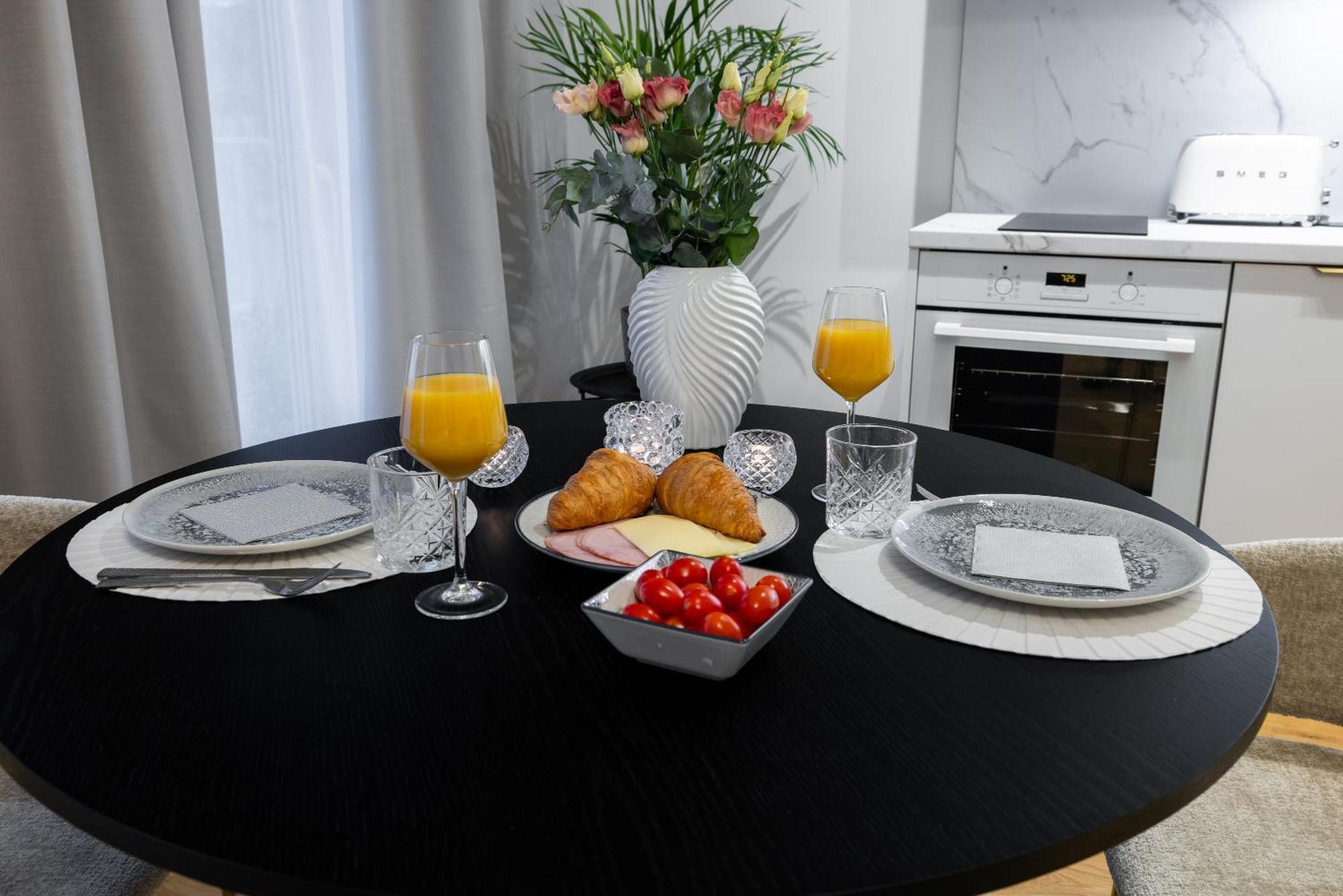 Tempus Te Aparts With Balcony Korter Parnu